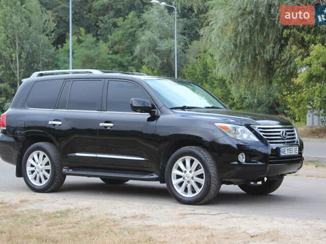 Чорний Лексус ЛХ, об'ємом двигуна 5.66 л та пробігом 208 тис. км за 27999 $, фото 1 на Automoto.ua