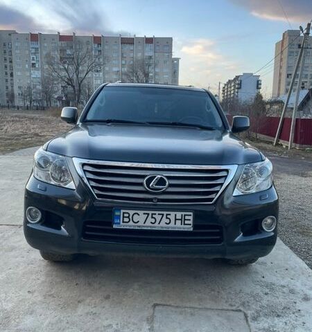 Черный Лексус ЛХ, объемом двигателя 5.7 л и пробегом 210 тыс. км за 25500 $, фото 1 на Automoto.ua