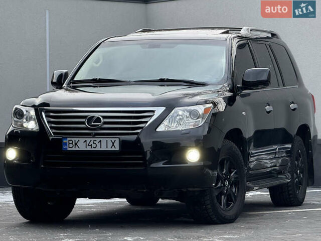Чорний Лексус ЛХ, об'ємом двигуна 5.66 л та пробігом 243 тис. км за 25999 $, фото 1 на Automoto.ua