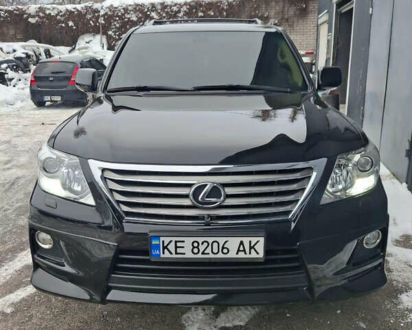 Чорний Лексус ЛХ, об'ємом двигуна 5.66 л та пробігом 201 тис. км за 29990 $, фото 1 на Automoto.ua
