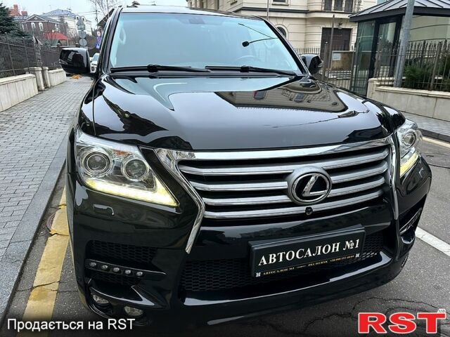 Чорний Лексус ЛХ, об'ємом двигуна 5.7 л та пробігом 244 тис. км за 46500 $, фото 1 на Automoto.ua