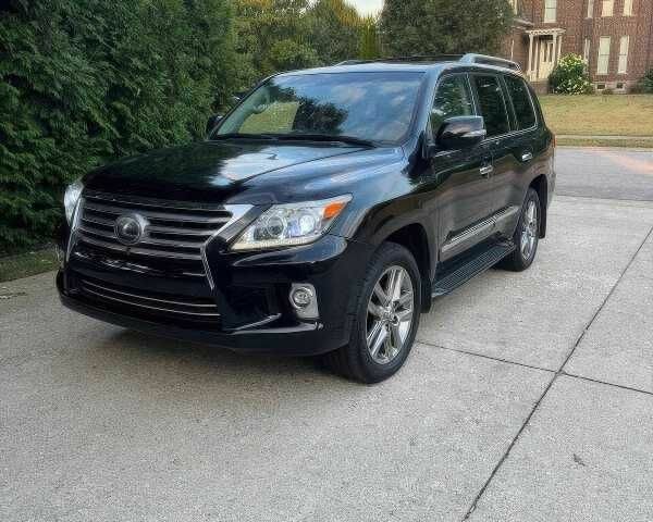 Лексус ЛХ 2015 у Львові на Automoto.ua Чорний Лексус ЛХ, об'ємом двигуна 5.7 л та пробігом 145 тис. км за 19900 $, фото 1 на Automoto.ua