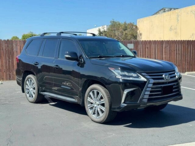 Черный Лексус ЛХ, объемом двигателя 5.7 л и пробегом 78 тыс. км за 43200 $, фото 1 на Automoto.ua