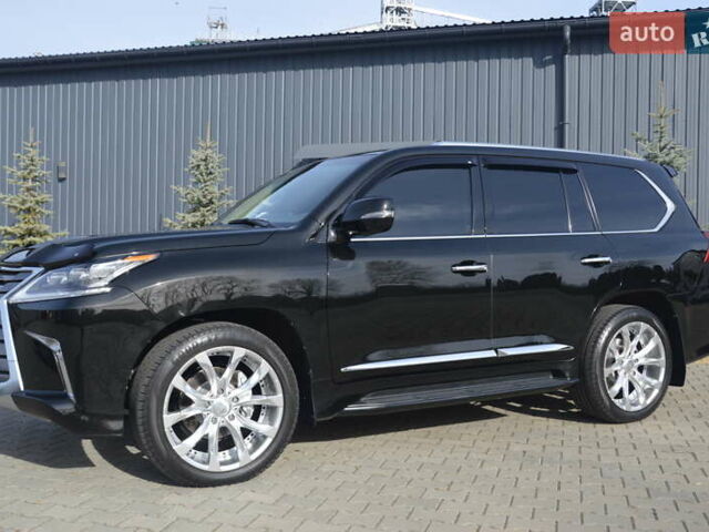 Черный Лексус ЛХ, объемом двигателя 4.46 л и пробегом 65 тыс. км за 75500 $, фото 1 на Automoto.ua