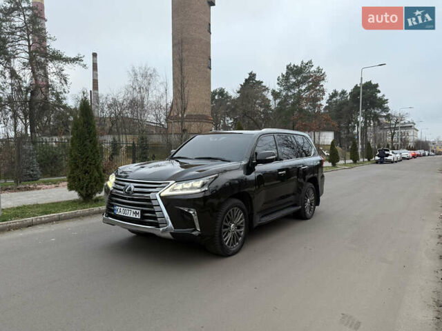 Черный Лексус ЛХ, объемом двигателя 4.5 л и пробегом 212 тыс. км за 59900 $, фото 1 на Automoto.ua