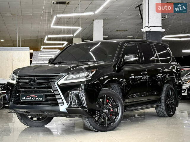 Чорний Лексус ЛХ, об'ємом двигуна 4.46 л та пробігом 206 тис. км за 66999 $, фото 1 на Automoto.ua