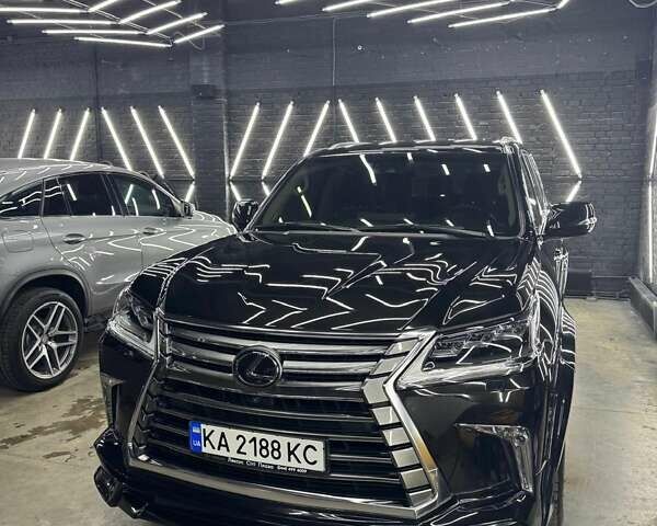 Лексус ЛХ 2018 у Києві на Automoto.ua Чорний Лексус ЛХ, об'ємом двигуна 4.46 л та пробігом 140 тис. км за 72000 $, фото 1 на Automoto.ua