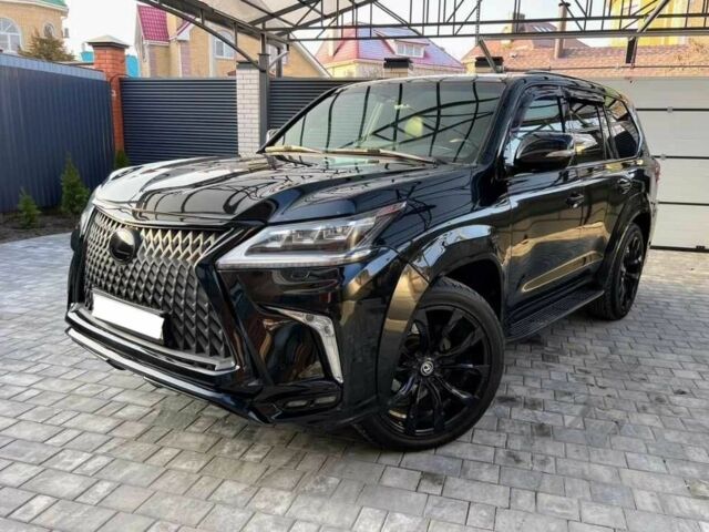 Черный Лексус ЛХ, объемом двигателя 4.5 л и пробегом 157 тыс. км за 68300 $, фото 1 на Automoto.ua