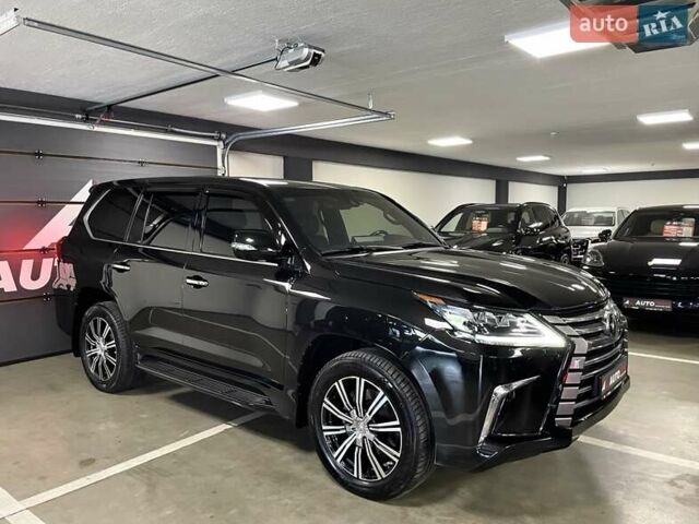 Чорний Лексус ЛХ, об'ємом двигуна 4.46 л та пробігом 156 тис. км за 73700 $, фото 1 на Automoto.ua
