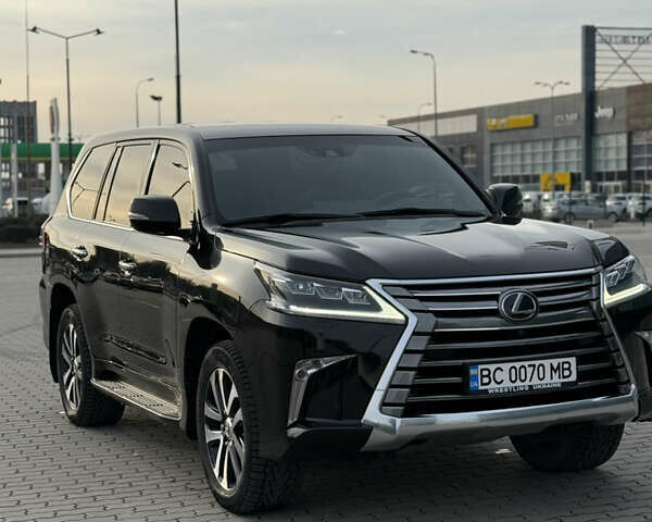 Чорний Лексус ЛХ, об'ємом двигуна 4.46 л та пробігом 57 тис. км за 91700 $, фото 1 на Automoto.ua