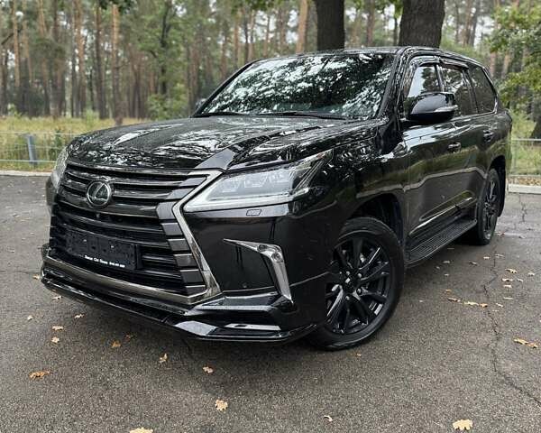 Чорний Лексус ЛХ, об'ємом двигуна 4.46 л та пробігом 147 тис. км за 72700 $, фото 1 на Automoto.ua