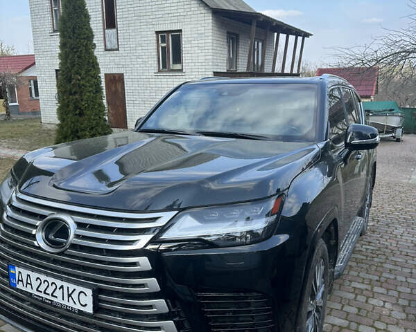 Чорний Лексус ЛХ, об'ємом двигуна 3.35 л та пробігом 20 тис. км за 120000 $, фото 1 на Automoto.ua