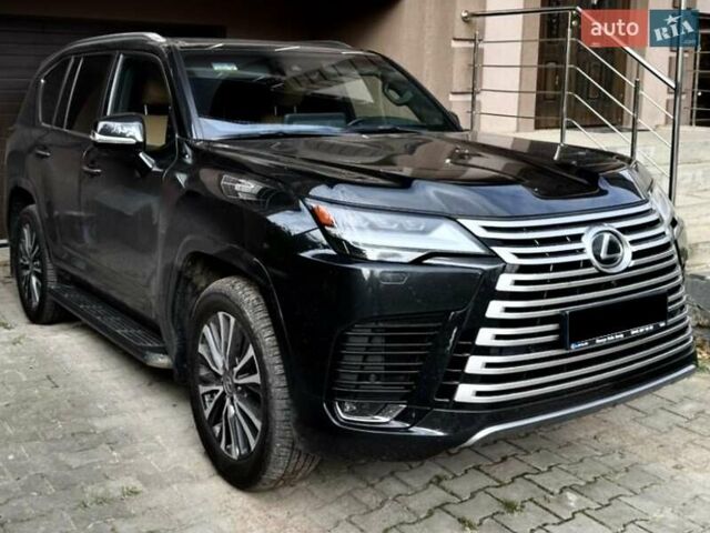 Чорний Лексус ЛХ, об'ємом двигуна 3.35 л та пробігом 35 тис. км за 117500 $, фото 1 на Automoto.ua