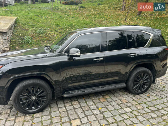 Лексус ЛХ 2023 у Києві на Automoto.ua Чорний Лексус ЛХ, об'ємом двигуна 3.35 л та пробігом 60 тис. км за 116999 $, фото 1 на Automoto.ua