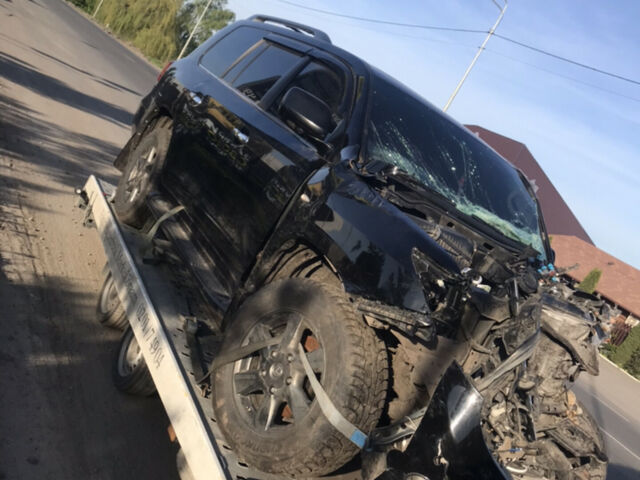 Лексус ЛХ, объемом двигателя 5.7 л и пробегом 250 тыс. км за 14987 $, фото 1 на Automoto.ua
