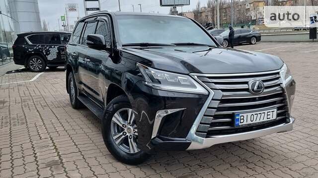 Лексус ЛХ, об'ємом двигуна 4.46 л та пробігом 98 тис. км за 70300 $, фото 1 на Automoto.ua