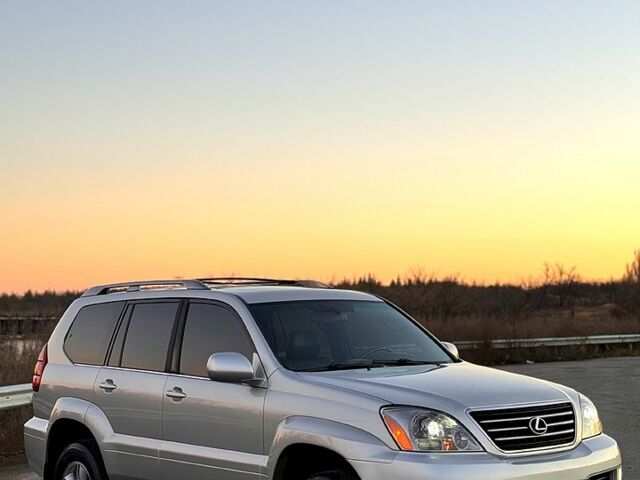 Серый Лексус ЛХ, объемом двигателя 4.7 л и пробегом 217 тыс. км за 14200 $, фото 1 на Automoto.ua