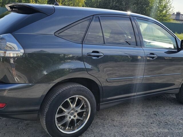 Лексус ЛХ 2006 у Києві на Automoto.ua Сірий Лексус ЛХ, об'ємом двигуна 3.3 л та пробігом 252 тис. км за 10200 $, фото 1 на Automoto.ua