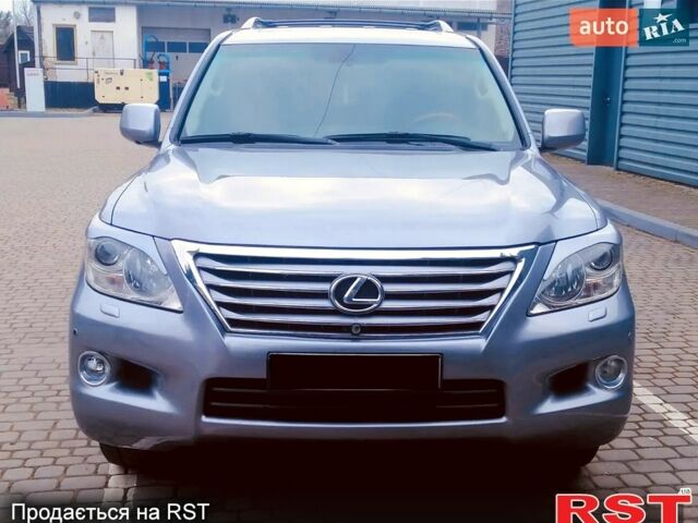 Серый Лексус ЛХ, объемом двигателя 5.7 л и пробегом 286 тыс. км за 24500 $, фото 1 на Automoto.ua