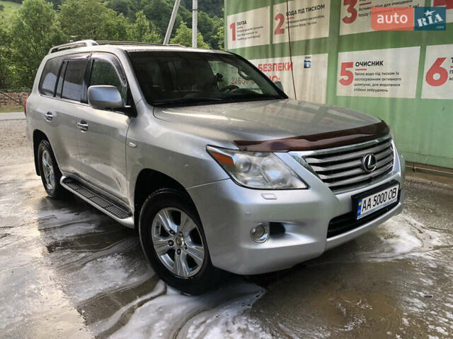 Сірий Лексус ЛХ, об'ємом двигуна 0 л та пробігом 230 тис. км за 28000 $, фото 1 на Automoto.ua