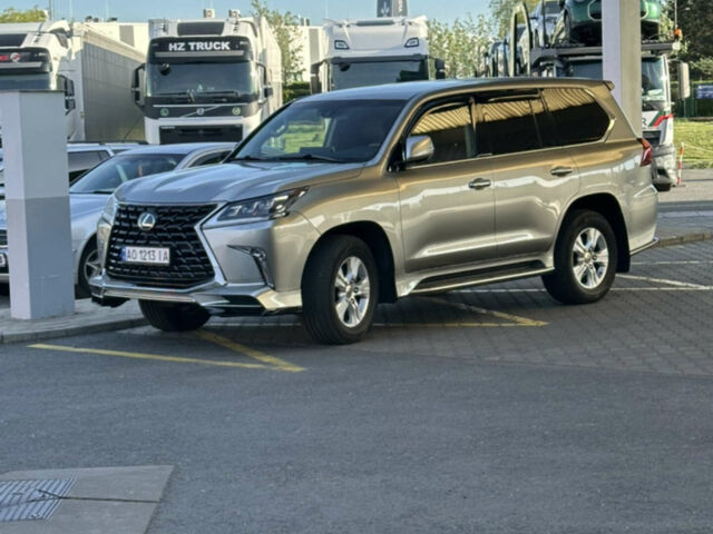 Сірий Лексус ЛХ, об'ємом двигуна 4.46 л та пробігом 208 тис. км за 58000 $, фото 1 на Automoto.ua