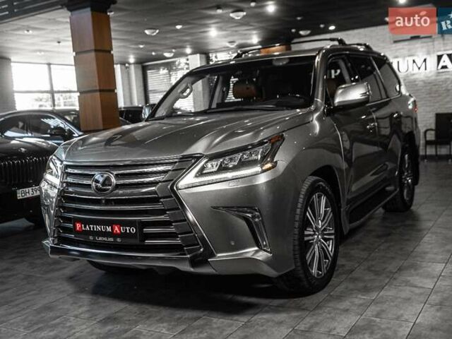 Сірий Лексус ЛХ, об'ємом двигуна 5.66 л та пробігом 140 тис. км за 64900 $, фото 1 на Automoto.ua