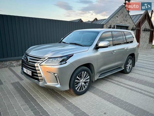 Сірий Лексус ЛХ, об'ємом двигуна 4.46 л та пробігом 134 тис. км за 68500 $, фото 1 на Automoto.ua