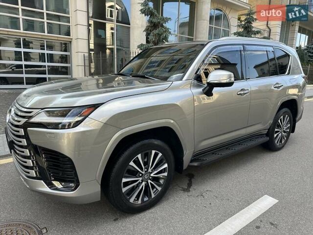 Серый Лексус ЛХ, объемом двигателя 3.35 л и пробегом 25 тыс. км за 119500 $, фото 1 на Automoto.ua