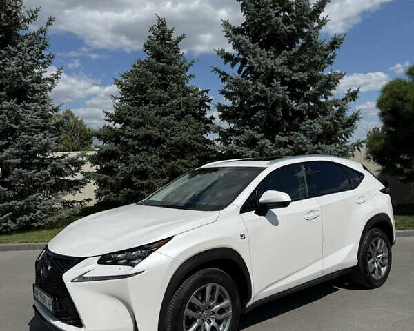 Білий Лексус НХ, об'ємом двигуна 2 л та пробігом 186 тис. км за 19500 $, фото 1 на Automoto.ua
