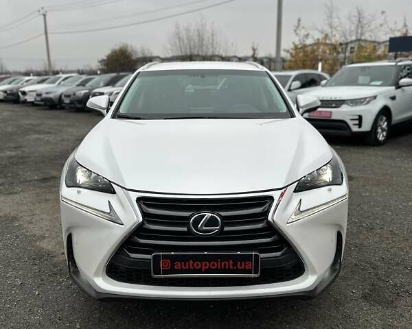 Белый Лексус НХ, объемом двигателя 1.99 л и пробегом 213 тыс. км за 20999 $, фото 1 на Automoto.ua