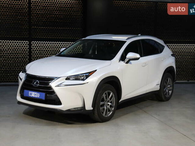 Білий Лексус НХ, об'ємом двигуна 2.49 л та пробігом 213 тис. км за 27900 $, фото 1 на Automoto.ua