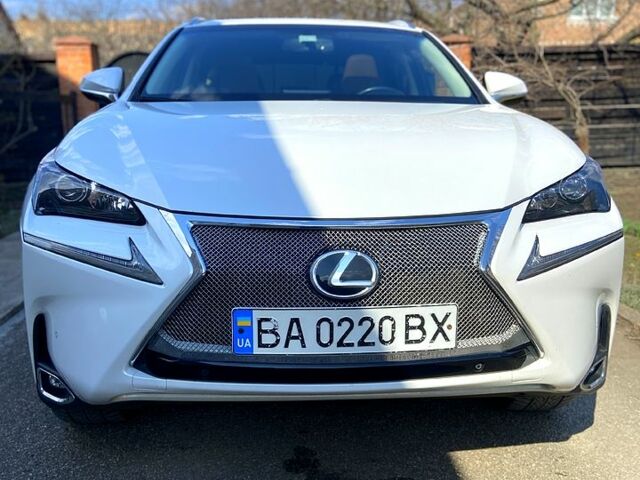 Білий Лексус НХ, об'ємом двигуна 2 л та пробігом 91 тис. км за 24800 $, фото 1 на Automoto.ua