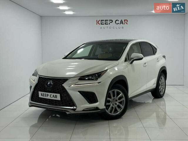 Білий Лексус НХ, об'ємом двигуна 2.49 л та пробігом 129 тис. км за 21900 $, фото 1 на Automoto.ua