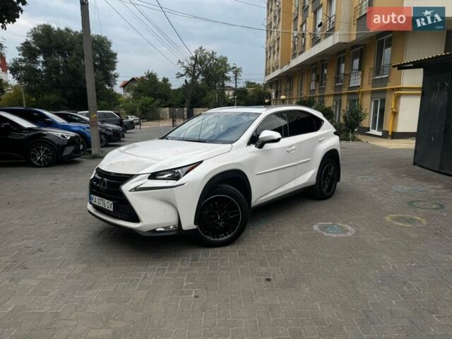 Білий Лексус НХ, об'ємом двигуна 2 л та пробігом 158 тис. км за 25000 $, фото 1 на Automoto.ua