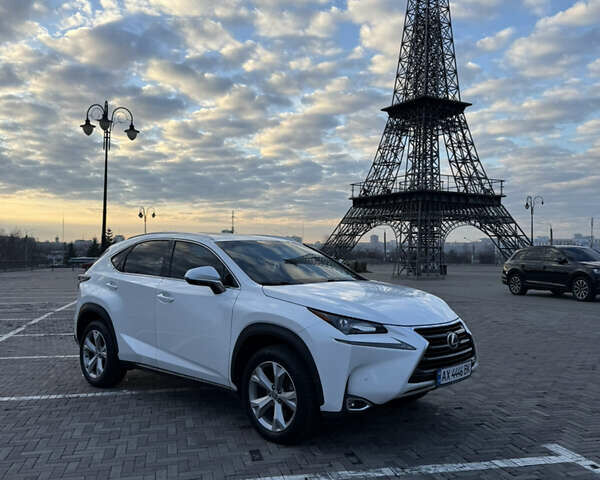 Білий Лексус НХ, об'ємом двигуна 2 л та пробігом 90 тис. км за 25500 $, фото 1 на Automoto.ua