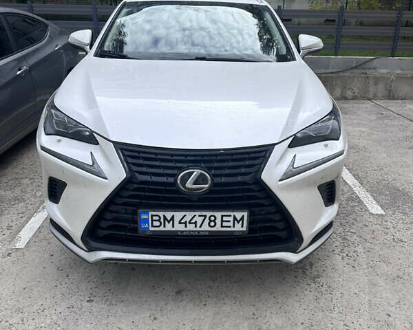 Білий Лексус НХ, об'ємом двигуна 2 л та пробігом 119 тис. км за 22800 $, фото 1 на Automoto.ua