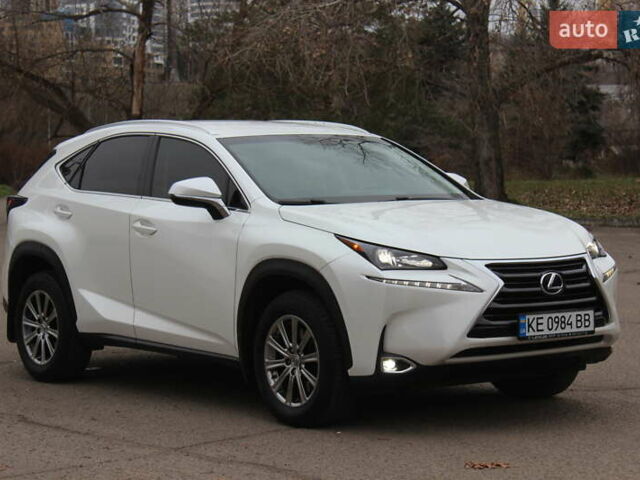 Белый Лексус НХ, объемом двигателя 2 л и пробегом 58 тыс. км за 25999 $, фото 1 на Automoto.ua