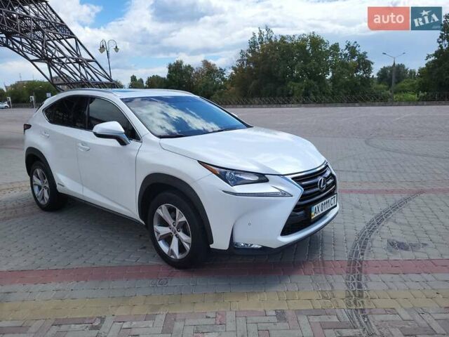 Белый Лексус НХ, объемом двигателя 2.49 л и пробегом 71 тыс. км за 30500 $, фото 1 на Automoto.ua