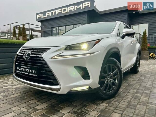 Белый Лексус НХ, объемом двигателя 1.99 л и пробегом 63 тыс. км за 30900 $, фото 1 на Automoto.ua