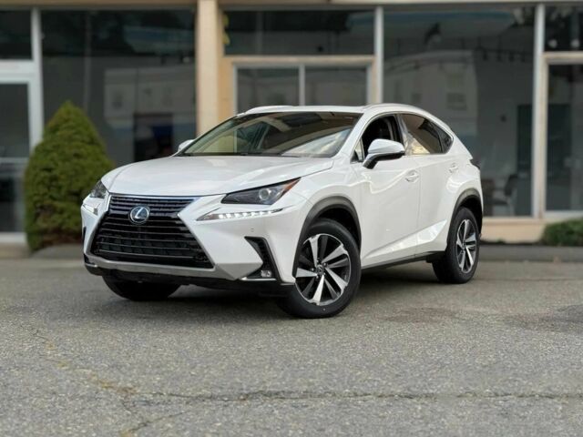 Белый Лексус НХ, объемом двигателя 2.5 л и пробегом 45 тыс. км за 17000 $, фото 1 на Automoto.ua