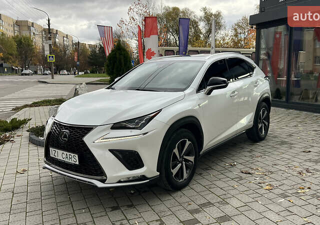 Лексус НХ 2020 у Львові на Automoto.ua Білий Лексус НХ, об'ємом двигуна 2.49 л та пробігом 65 тис. км за 35500 $, фото 1 на Automoto.ua