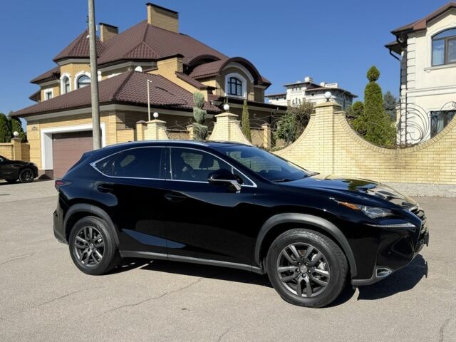 Чорний Лексус НХ, об'ємом двигуна 2 л та пробігом 123 тис. км за 18800 $, фото 1 на Automoto.ua