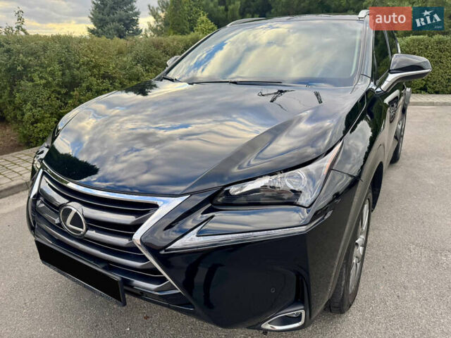 Чорний Лексус НХ, об'ємом двигуна 2 л та пробігом 106 тис. км за 22999 $, фото 1 на Automoto.ua