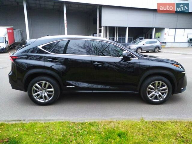 Черный Лексус НХ, объемом двигателя 2.5 л и пробегом 190 тыс. км за 26500 $, фото 1 на Automoto.ua