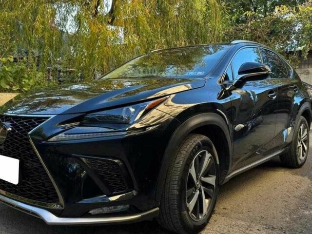 Чорний Лексус НХ, об'ємом двигуна 2 л та пробігом 117 тис. км за 17500 $, фото 1 на Automoto.ua