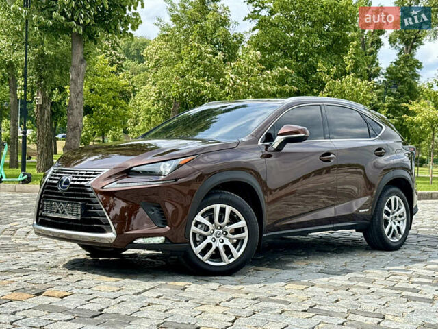 Коричневий Лексус НХ, об'ємом двигуна 2.49 л та пробігом 84 тис. км за 34333 $, фото 1 на Automoto.ua