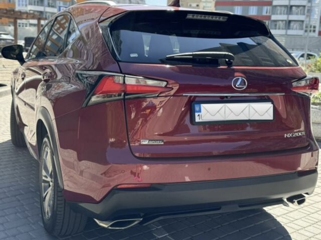 Красный Лексус НХ, объемом двигателя 2 л и пробегом 75 тыс. км за 23000 $, фото 1 на Automoto.ua