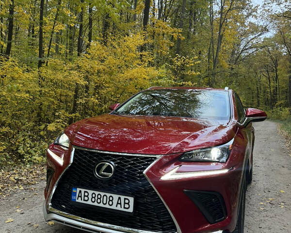 Червоний Лексус НХ, об'ємом двигуна 2 л та пробігом 68 тис. км за 25700 $, фото 1 на Automoto.ua