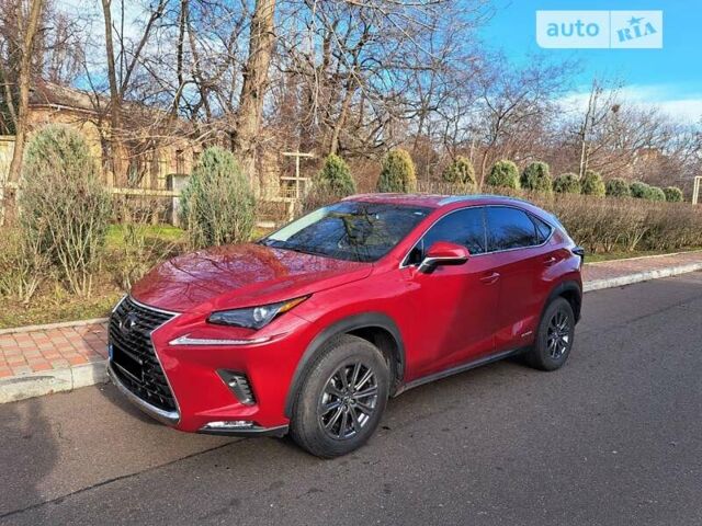Червоний Лексус НХ, об'ємом двигуна 2.49 л та пробігом 40 тис. км за 37450 $, фото 1 на Automoto.ua