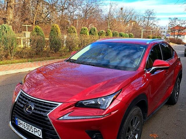 Червоний Лексус НХ, об'ємом двигуна 2.5 л та пробігом 39 тис. км за 40500 $, фото 1 на Automoto.ua